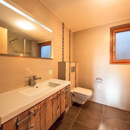 Domek alpejski Dipankar By Interhome