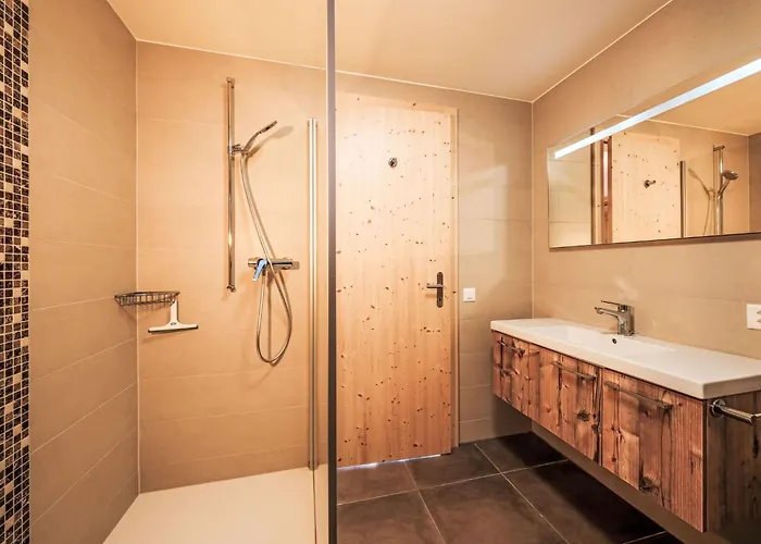 Dipankar By Interhome וילארס-סור-אולון