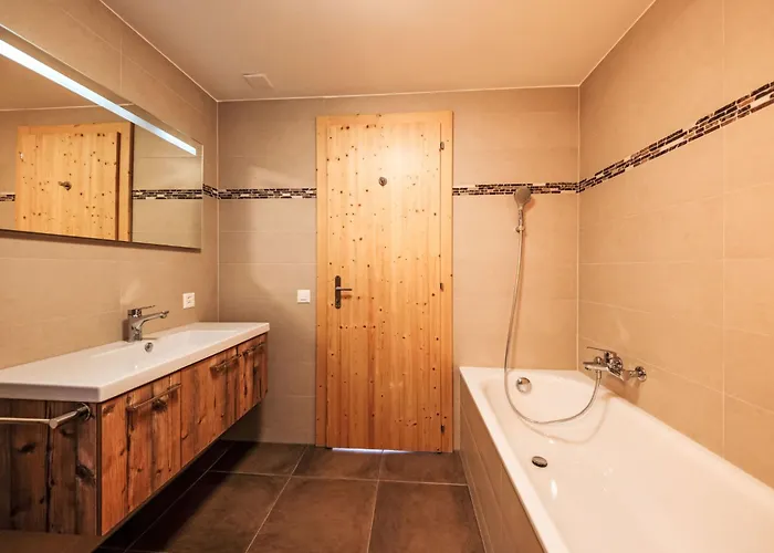 Dipankar By Interhome וילארס-סור-אולון